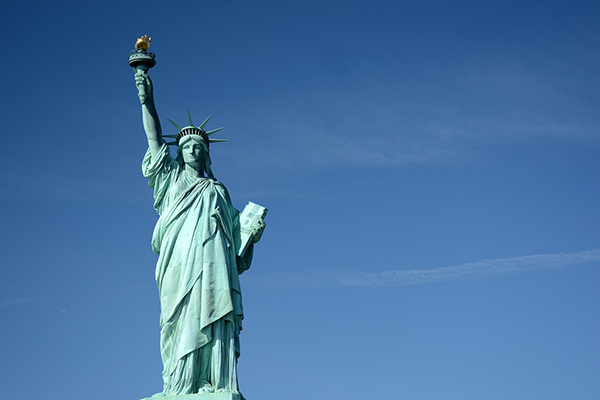 New-York_0000_statue-of-liberty-4342509_1280